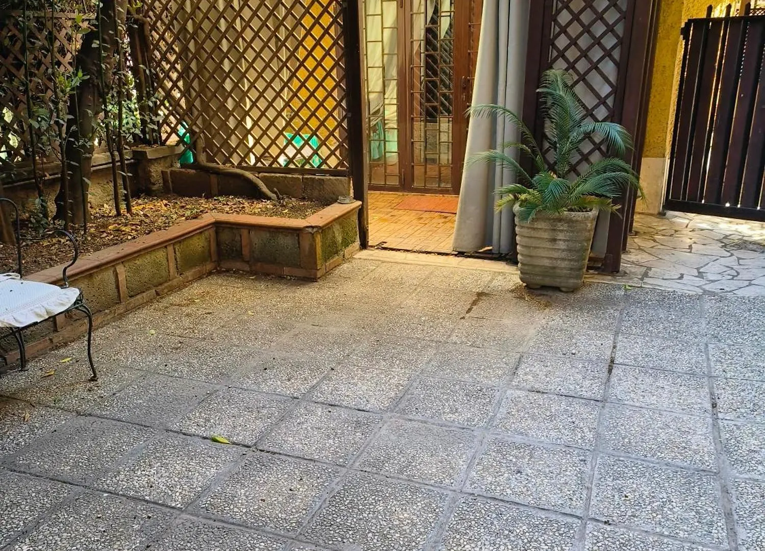 Dependance In Private Garden Id29923 Apartment Rome